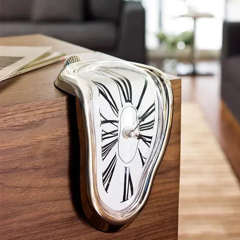 2024 New Novel Surreal Melting Distorted Wall Clocks Surrealist Salvador Dali Style Wall Decororation Home Garden Clock